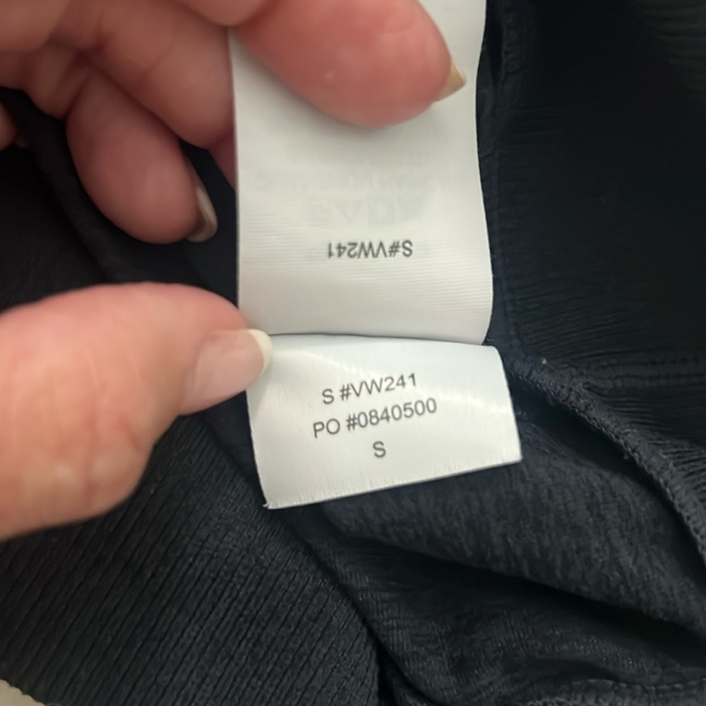 Vuori Black Heather Daydream Crew Long Sleeve size small - Picture 6 of 6